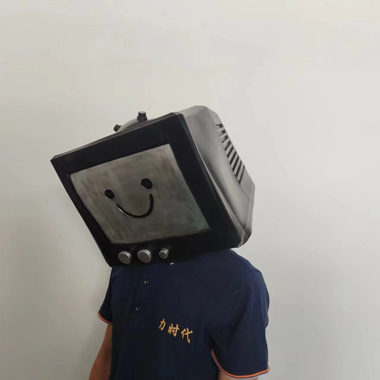 TV-Modell Latex Vollkopfmaske Film Cosplay Kostüme